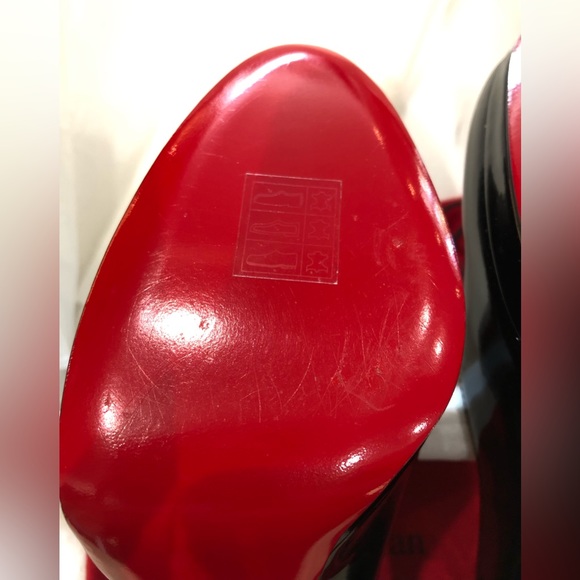 SOLD Christian Louboutin New Simple 120 Black Patent Calf Heels 38.5 - Picture 12 of 13